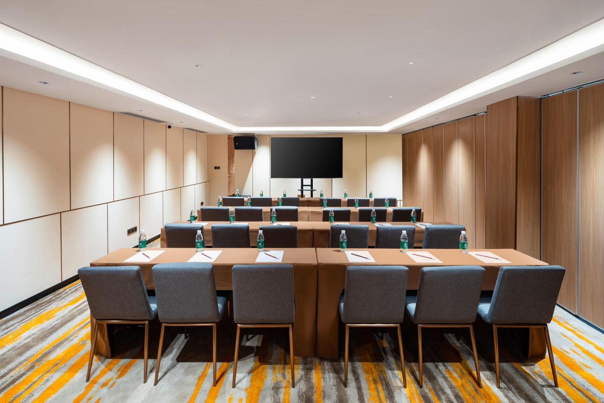Guangzhou Wogo Yuanbao Hotel-Zhujiang New Town-Free Canton Fair Shuttle Bus & Overseas Buyer Registration Services Exterior foto